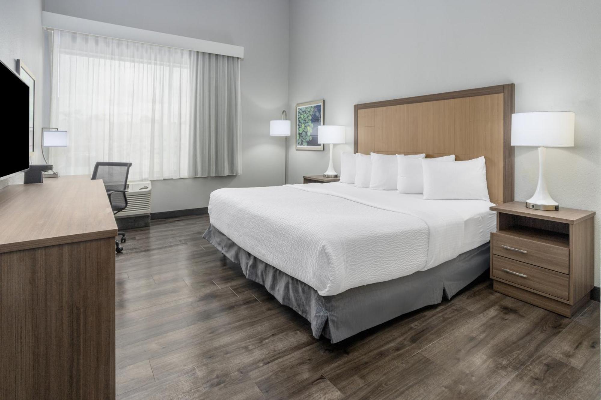 La Quinta Inn & Suites By Wyndham 밸도스타 외부 사진